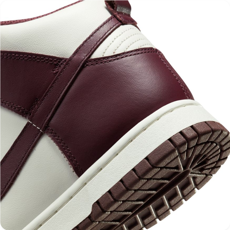 Nike Dunk High - Sail / Plum Eclipse
