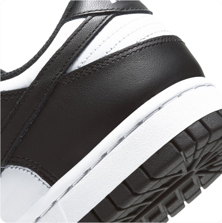 Nike Dunk Low - White / Black (Panda)